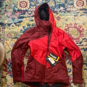 Oakley womens snowboarding jacket